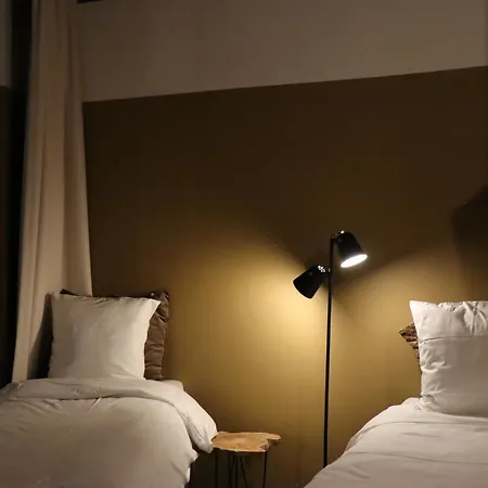 Hotel1875